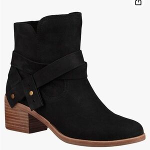 Brand New Black Ugg Womens Elora Ankle Boot size 10